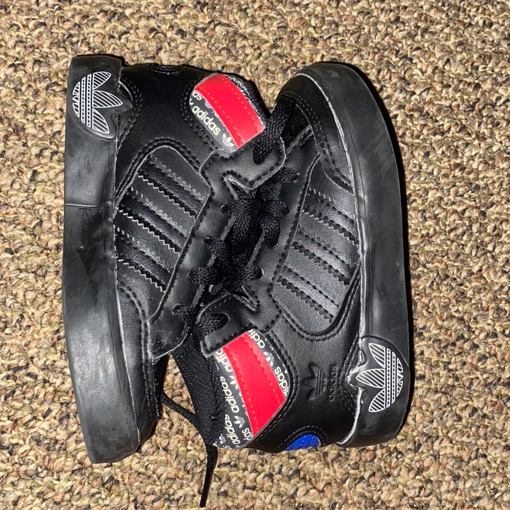 Size 7 Black Adidas for toddlers